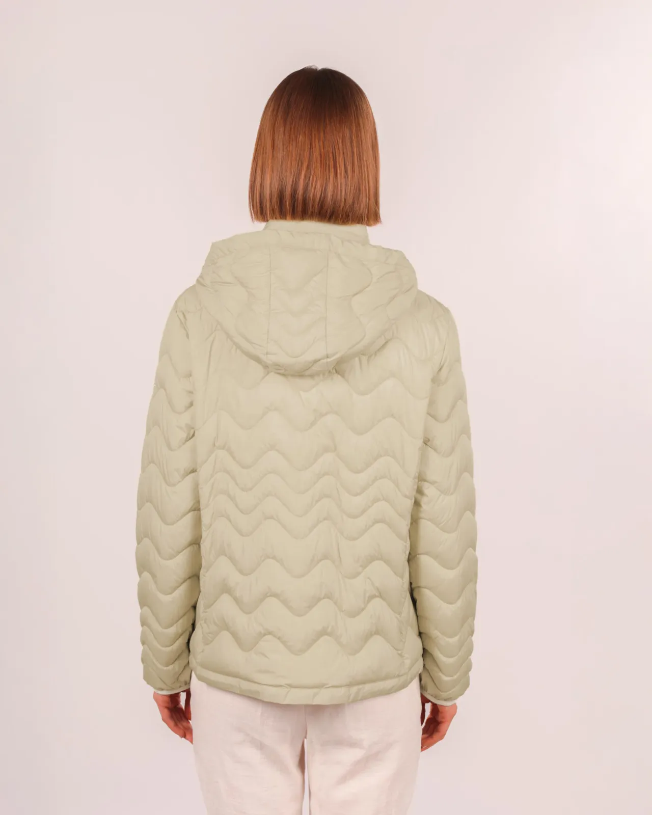 Moderne Damensteppjacke Wellenstepp Silk-Touch - Modische Damenjacke in Beige