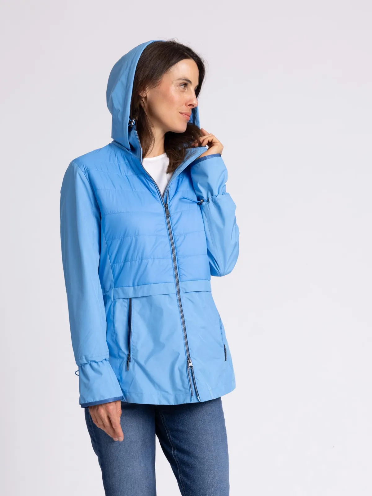 Hybridjacke mit Kapuze Function light